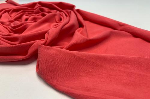 Какие материалы будут использоваться для производства модных женских спортивных костюмов в 2024-2025 годах. Выбор лучшей ткани для спортивной одежды: неочевидные правила