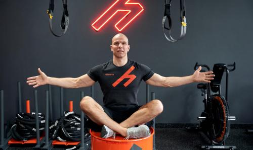 Как можно совместить тренировки в Hiitworks с другими обязанностями. Как создать сеть фитнес-студий для занятых. О первых шагах hiitworks из первых уст