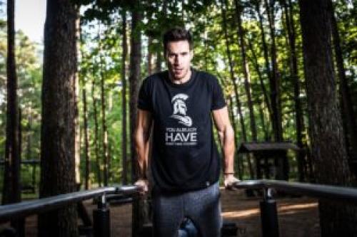 Тренируемся без тренажеров: как эффективно использовать вес тела 16 Тренируемся без тренажеров: как эффективно использовать вес тела 16