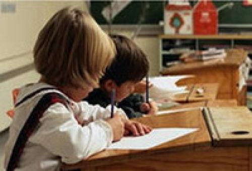 Какие упражнения помогут детям исправить осанку 04