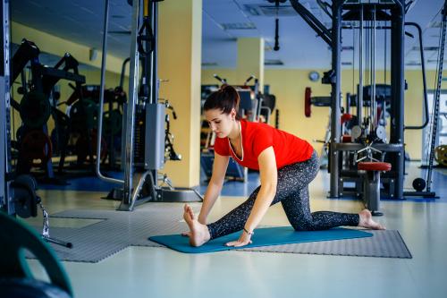 Какие практические советы помогут сделать растяжку после тренировки более эффективной. 10 упражнений на растяжку, которые всегда нужно делать после тренировки!