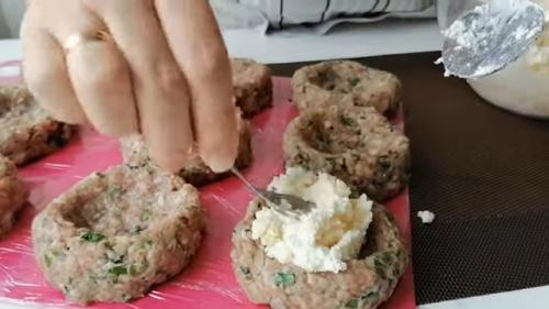 Какие рецепты подойдут для приготовления на неделю заранее. Заготовка еды на неделю / Восемь блюд для всей семьи