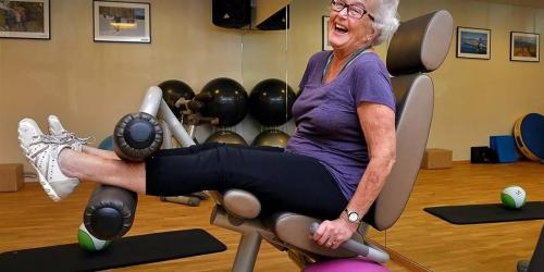 Спортивный стиль для женщин 50 лет. Записались на фитнес после 50: в чем идти?