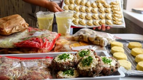 Какие блюда можно приготовить заранее и хранить в холодильнике на неделю. Заготовка еды на неделю / Восемь блюд для всей семьи