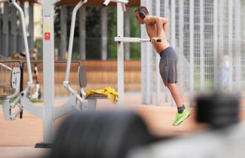 Тренировка на все тело для начинающих: простая и эффективная программа 02 Тренировка на все тело для начинающих: простая и эффективная программа 02